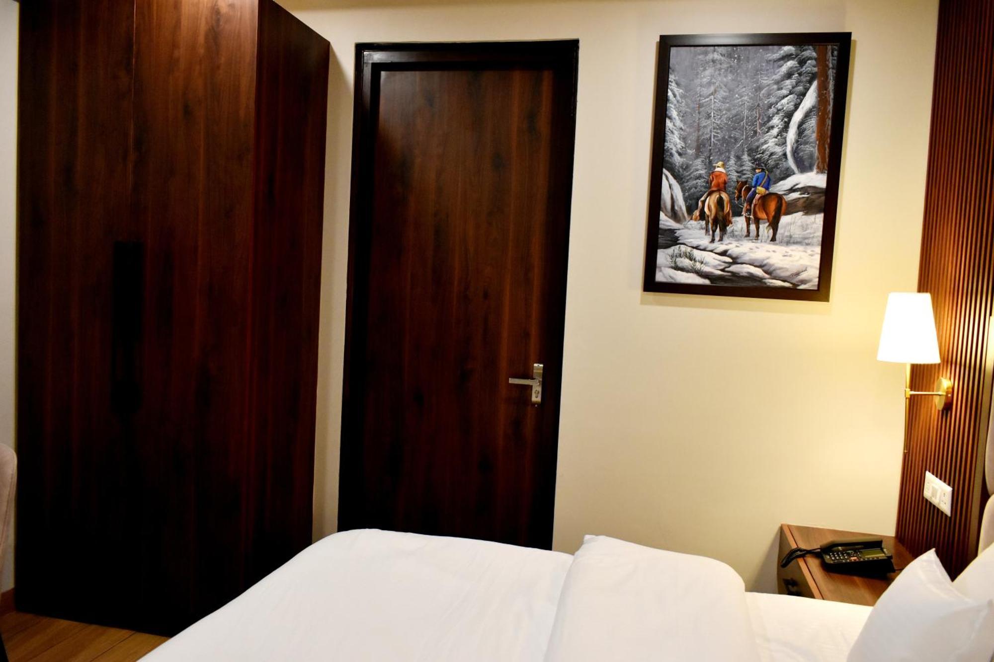 Rega Manivedya The Jungle Trail Resort Mukteshwar Εξωτερικό φωτογραφία