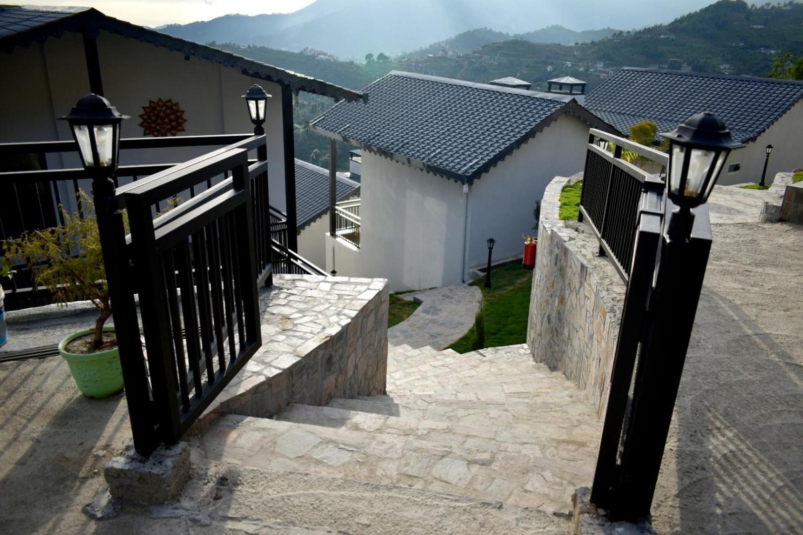 Rega Manivedya The Jungle Trail Resort Mukteshwar Εξωτερικό φωτογραφία