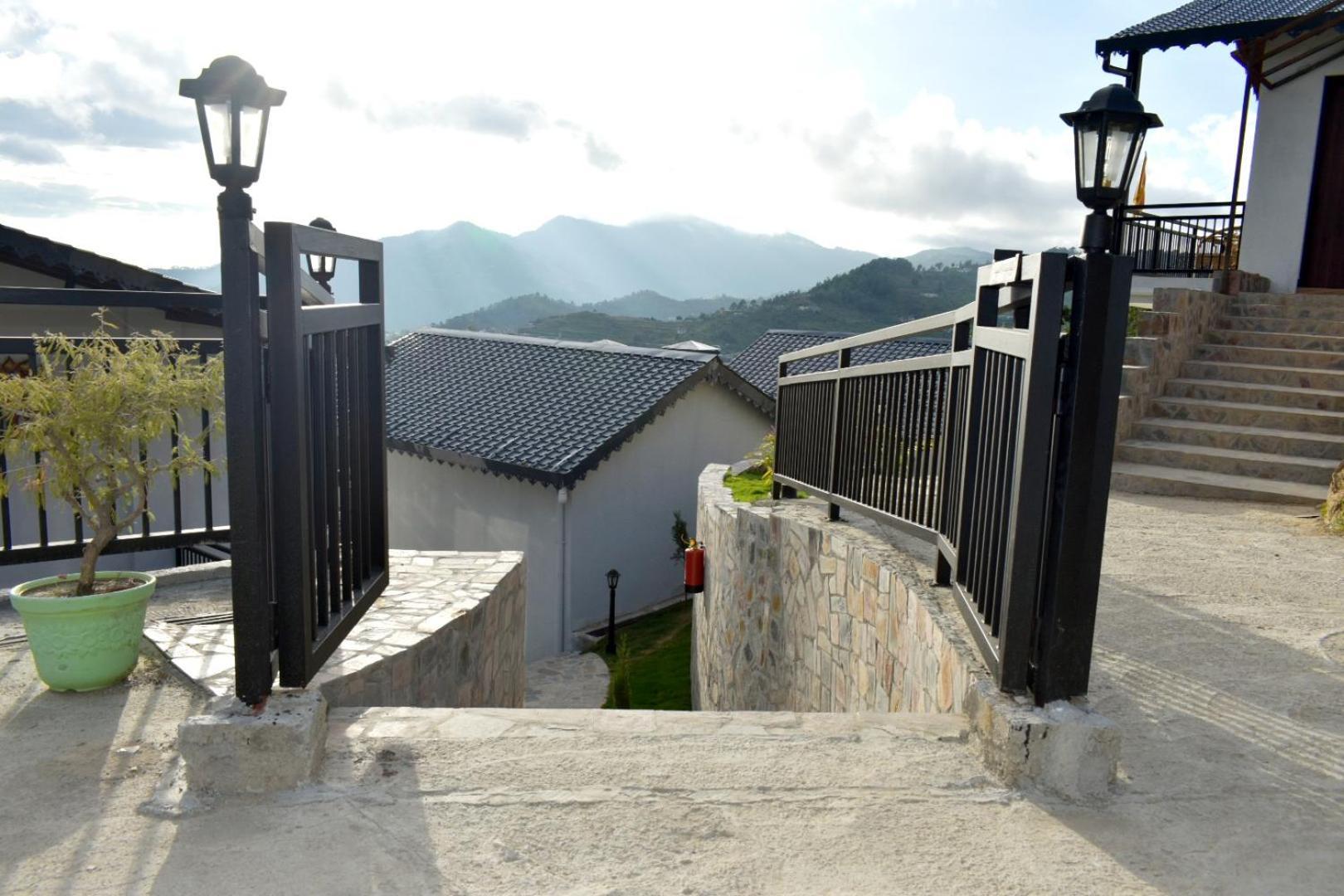 Rega Manivedya The Jungle Trail Resort Mukteshwar Εξωτερικό φωτογραφία